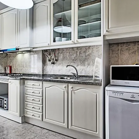 Antonio Pedro By Interhome * Lisboa